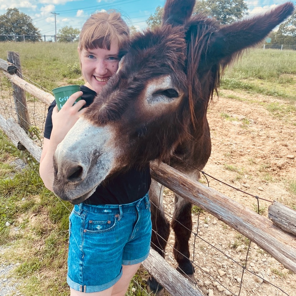 Meet your Posher, Nicole